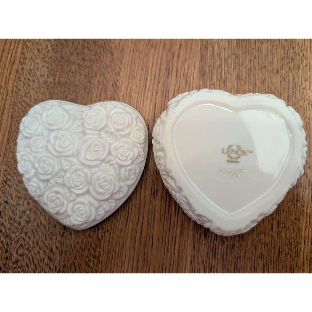Lennox Heart Trinket Box Gold Trim Mother/Daughter/Bride/Shower - Picture 8 of 8